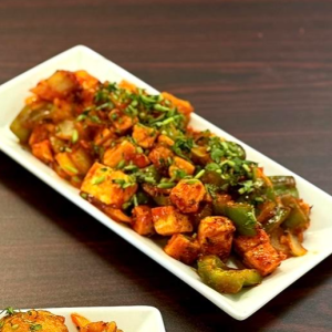 8. Chilli Paneer