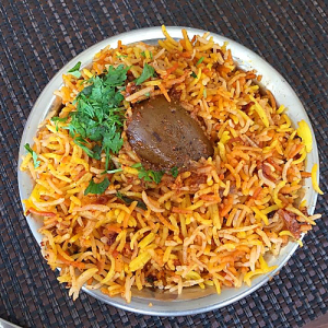 Dhum Biryanis & Family Pack Biryanis