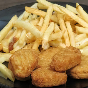 Chicken Nuggets & Fries 