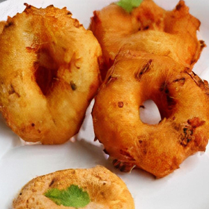 Onion Vada (4 pcs)