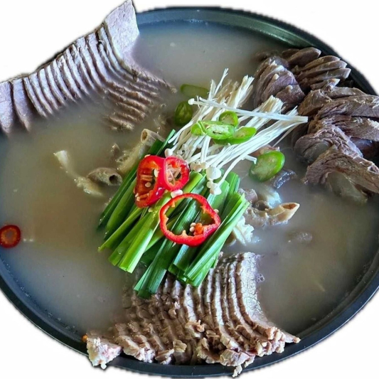 Modeum Suyuk Jeongol 모둠 수육 전골