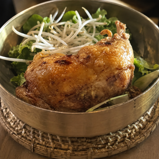 7. Waterfall Crispy Chicken Dry Noodles