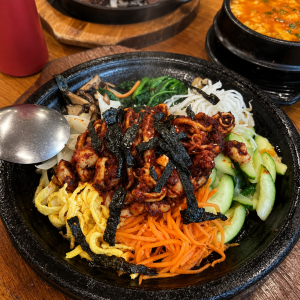 Baby Octopus Bibimbap 쭈꾸미 돌판비빔밥