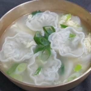 Dumpling Soup 만두스프