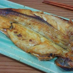 Broiled Korean Mackerel 임연수구이