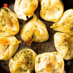 Fried Dumplings (6 pcs)