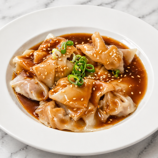 Dumplings with Peanut Sauce (10 pcs)
