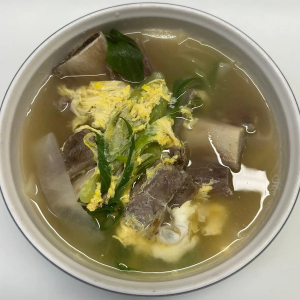 13. Beef Rib Soup (갈비탕)