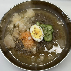 17. Mool Naeng-Myun (물냉면)