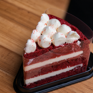 Red Velvet Cake (1 pc)