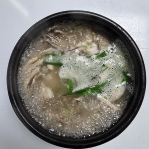 Pork Soup with Rice 돼지국밥