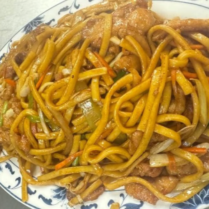 Chicken Lo Mein