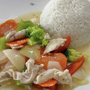 R8. Chicken & Veggies Stir-Fry with Steamed Rice