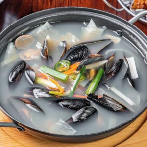 Mussel Soup / 홍합탕 