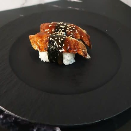 Unagi Sushi (2 pcs)