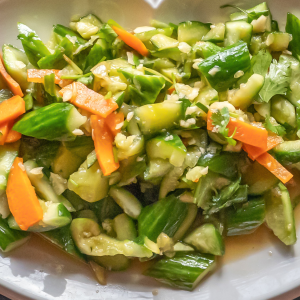 1. Sauced Cucumber Slices 拍黄瓜