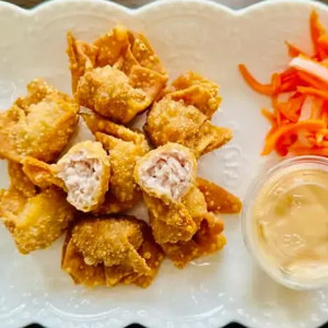 13. Ho&agrave;nh Th&aacute;nh Chi&ecirc;n (8 pcs)