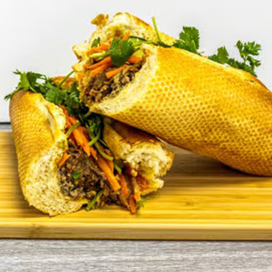 9. B&aacute;nh M&igrave; Satay B&ograve;