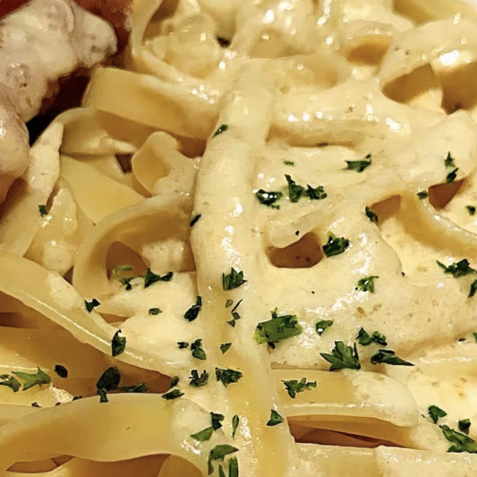 Fettuccine Alfredo