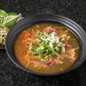 18A. Hue Rice Vermicelli / B&uacute;n B&ograve; Huế
