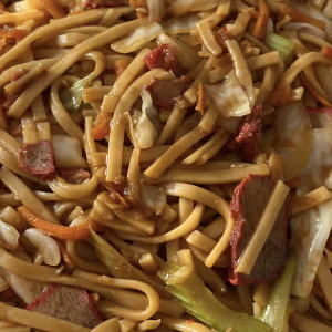 L3. BBQ Pork Lo Mein
