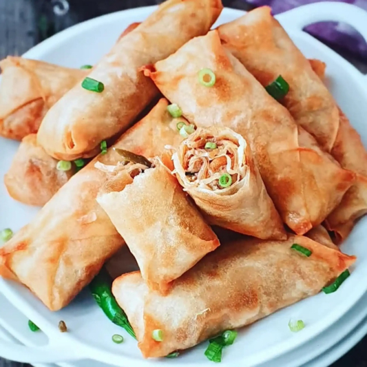 Vietnamese Pork & Vegetable Spring Rolls (5 pcs)