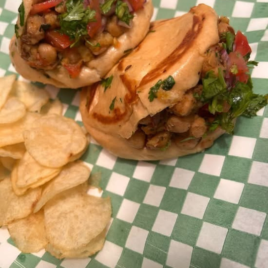 Stuffed Kulcha (2 pcs)