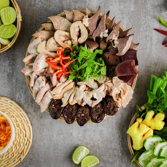 Combination Pork Intestines (Side Dish) / Dĩa L&ograve;ng