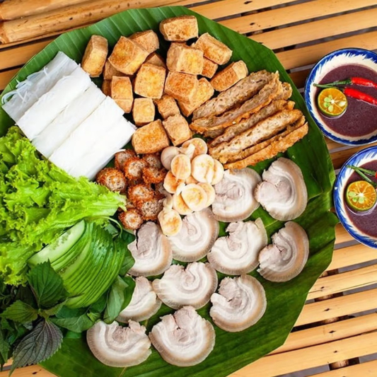Tofu & Herb Platter with Fermented Shrimp Dip / B&uacute;n Đậu Mắm T&ocirc;m