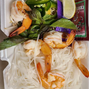 P11. Shrimp Pho (5 pcs)