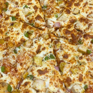 Butter Chicken Pizza