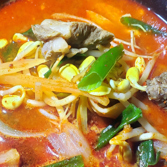Tender Beef & Vegetable Soup / 국밥
