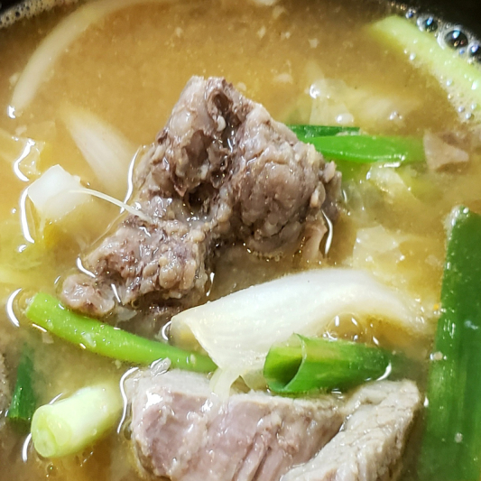 Short Rib & Cabbage Soup / 우거지갈비탕
