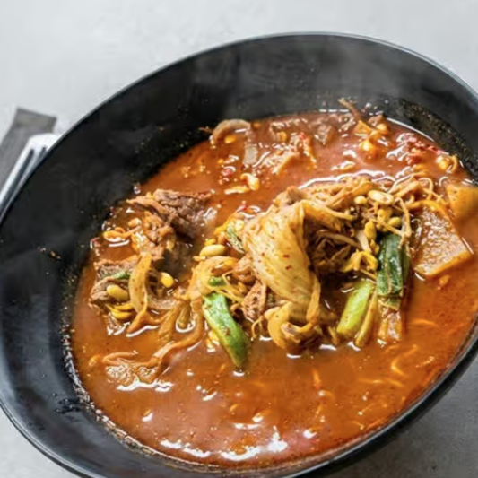 S4. Spicy Beef Soup (육개장)