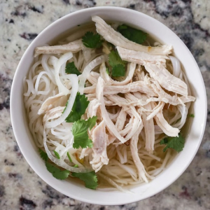 Phở G&agrave;