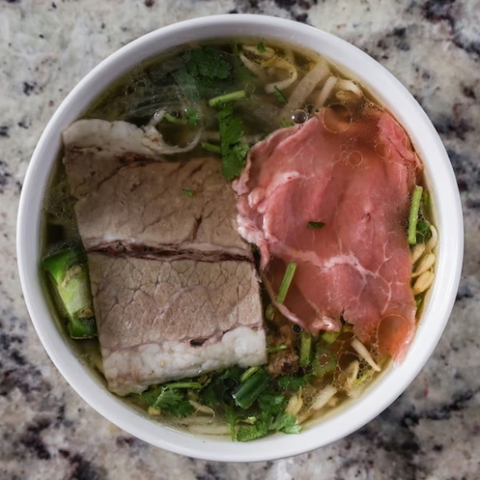 Phở T&aacute;i S&aacute;ch