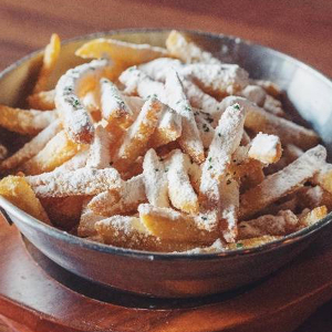 Garlic Butter Fries (버터갈릭 감자튀김)