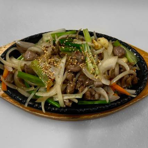 Stir-Fried Chicken Gizzard (닭똥집 볶음)