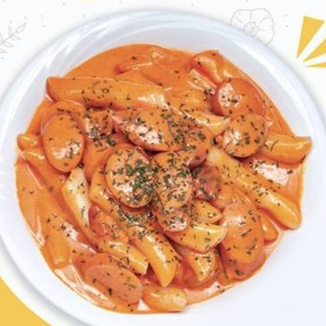 Rose Rice Cake (로제떡볶이)