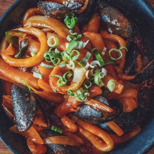 Spicy Rice Cake with Seafood (해물떡볶이)