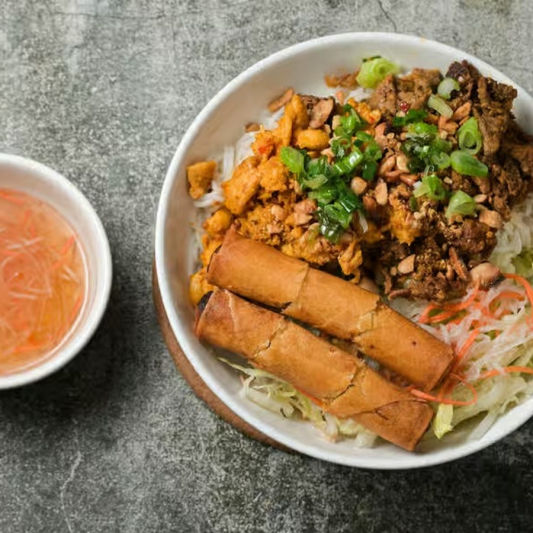 Grilled Beef, Chicken, & Spring Rolls (2 pcs) / Bun Bo, Ga Nuong, & Cha Gio