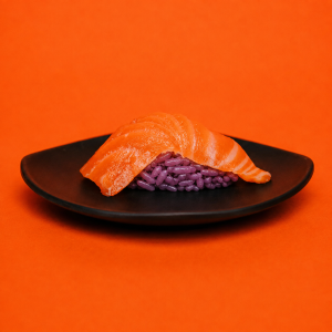 Salmon Sushi (2 pcs)