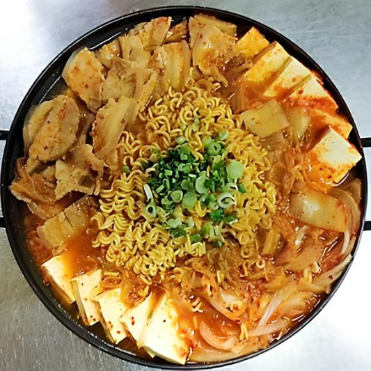 Kimchi Hot Pot (For Two)
