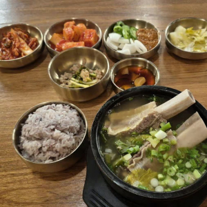 Short Rib Soup 갈비탕