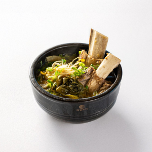 Beef (Short Rib) Soup with Cabbage 우거지갈비탕