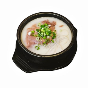 #1. Brisket Beef Bone Soup (Yangji Seolleongtang)