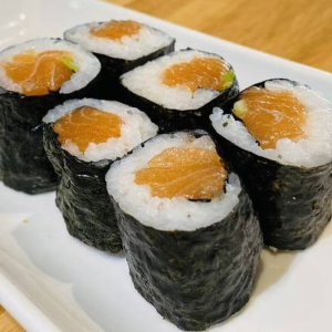 Salmon Hosomaki