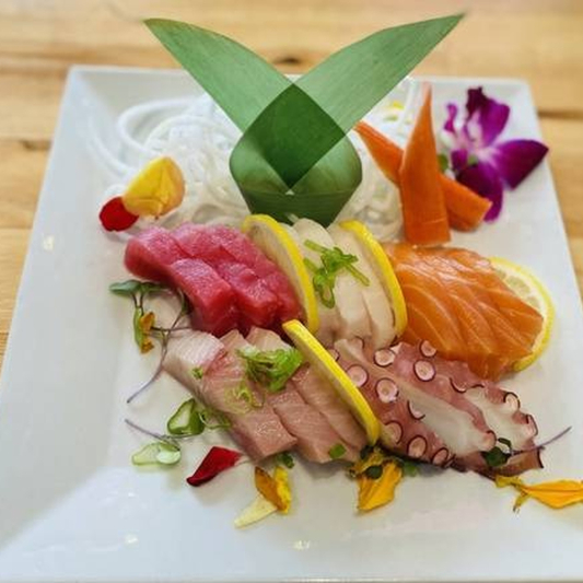 Oishii Sashimi (18 pcs)