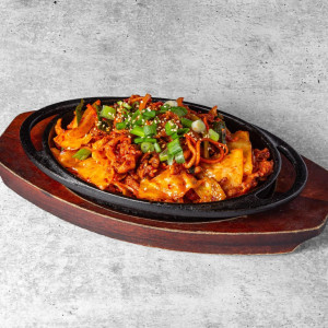 Gochujang Jeyuk Bokkeum (고추장 제육볶음)