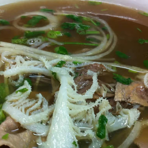 53. Pho Toi Nam Gun Sach